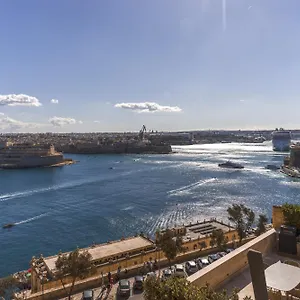 Harbour View - Large 2br Valletta